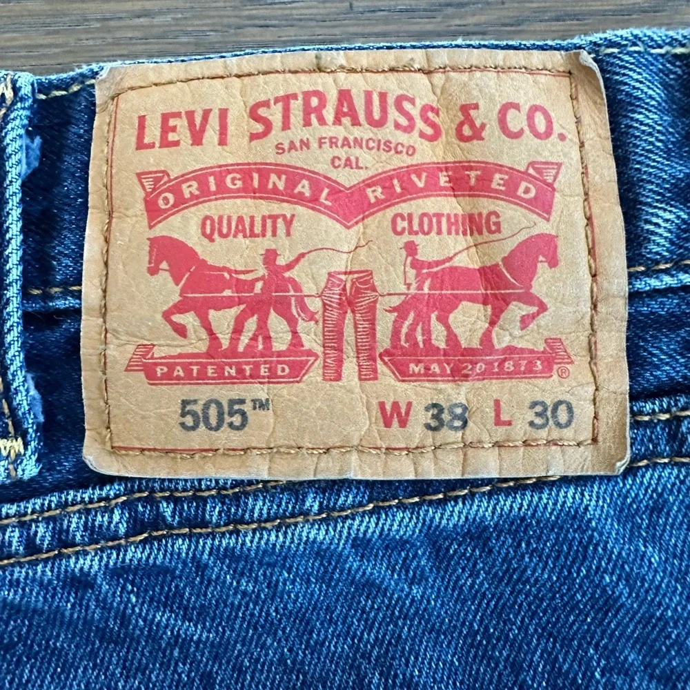 Levi's 505‎ Size 38x30 Gently Worn